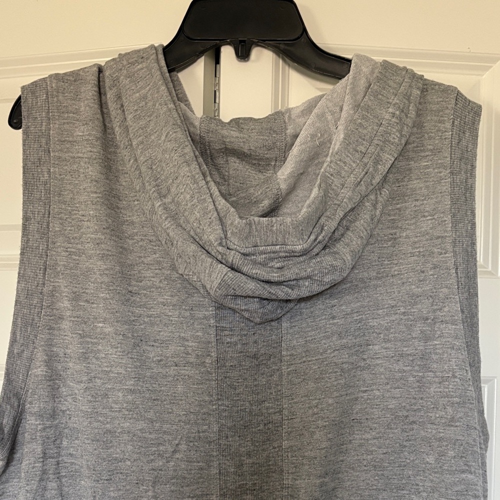 Athleta Heather Gray Knit Top - Picture 8 of 10